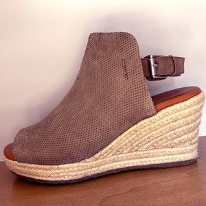 Gentle Souls Katie 2 Espadrille Wedge Sandals